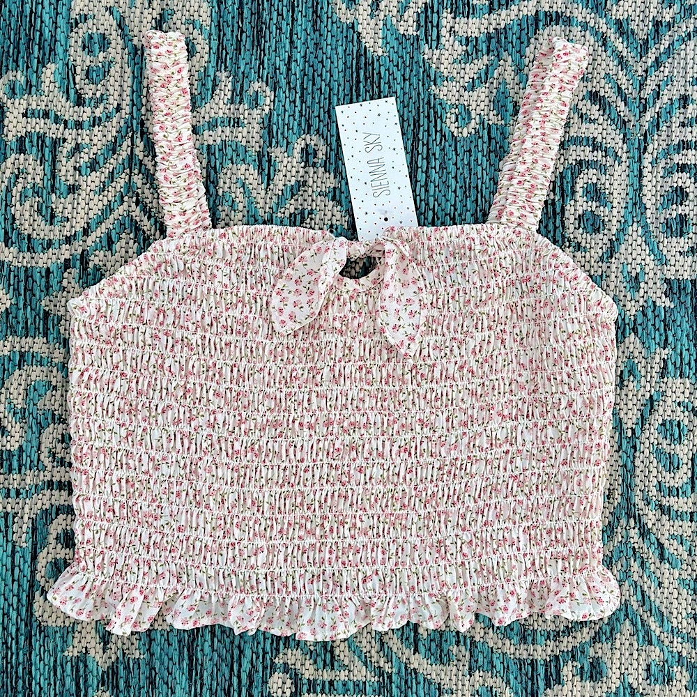 NWT Sienna Sky Floral Tie Keyhole Smocked Crop Tank Top